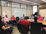 Gilmar Rotta participa de reunião para esclarecer dúvidas de comerciantes