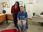 Diretora Laudicéia Pereira e o vereador André Bandeira