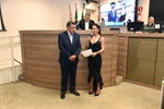 Gabriella Frias recebeu moção de aplausos de Lair Braga durante a reunião ordinária desta segunda-feira