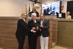 Homenagem foi entregue durante a 33ª reunião ordinária, desta segunda-feira (3)