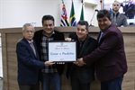 Câmara homenageia César e Paulinho pelos 45 anos de carreira