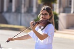 Músicos fizeram a gravação do Hino em cartões-postais da cidade