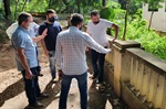 Equipe vistoriou o Parque do Mirante para analisar processo de revitalização da área em parceria com construtora 