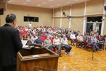 Audiência foi transferida do plenário para o salão nobre devido ao grande público presente