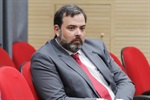 Audiência foi transferida do plenário para o salão nobre devido ao grande público presente
