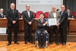 Reunião solene marca os 40 anos da Uniodonto