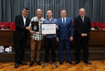 Na reunião solene, associação também recebeu moção de aplausos pelo aniversário e voto de congratulações por evento beneficente