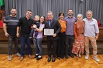 Artista da fotografia, Davi Negri é homenageado em noite de glória