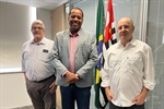 Da esquerda para a direita: Coronel Roberto Antônio Diniz, Thiago Ribeiro e Reinaldo Iapequino