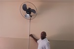 Acácio Godoy visitou a unidade após reclamações de pais de alunos sobre problemas no funcionamento de ventiladores da unidade