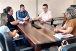 Reunião aconteceu na manhã desta quinta-feira (9) e debateu estratégias voltadas para o aprimoramento dos programas de capacitação direcionados aos professores da rede municipal, com foco na identificação e no atendimento adequado aos alunos com altas habilidades.