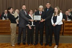 Desembargador Newton de Oliveira Neves e contabilista André Roberto Messias foram homenageados