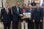 Moção de aplausos exalta os 45 anos de criação do curso de graduação em direito da Unimep