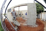 João Manoel acompanha passo a passo as construções