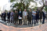 Ato na praça José Bonifácio antecedeu reunião solene na Câmara