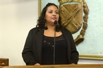 Kelly Granuzzio - servidora do PSF Santa Rosa 1 falando em nome dos homenageados