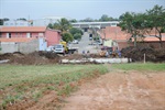 As obras para a construção da ponte que ligará os bairros Jardim Altafin e Dois Córregos foram iniciadas.