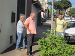 Gilmar Rotta ouve reivindicações de moradores do bairro Alto