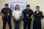 Coronel Adriana homenageia guardas civis municipais