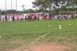 Gilmar Rotta visita campos de futebol do bairro Vila Industrial para receber demandas de usuários