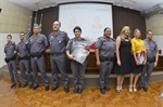 Homenagem às policiais que contribuíram para a confecção do livro “Uma Instituição do tamanho da grandeza de São Paulo”, Sueli da Silva Tavares e Maria Consuelo da Silva. 