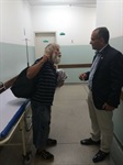 Paraná percorre as dependências do pronto socorro e conversa com pacientes