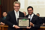 Jarbas Martins Barbosa de Barros, advogado e diretor da Faculdade de Direito da Unimep, homenageado pelo vereador Matheus Antonio Erler (PTB)