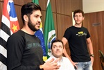 Andre Bandeira homenageou Rafael de Oliveira e José Pedro Mondini