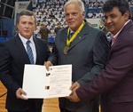 Medalha de Mérito Legislativo foi entregue por Trevisan e Wagner Oliveira