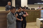 Presidente Marcos Roberto Caetano da Silva e técnico José Batista receberam a homenagem