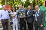 Lions e Rotarys de Piracicaba confeccionaram busto em homenagem ao fundador do espaço