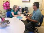 Diretora Gabriela Zanin de Castro Vasconcelos acompanhou Kawai em visita a Etec Ary de Camargo Pedroso