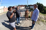 Moradores denunciam situação de abandono da única área de lazer do bairro.