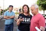 Lourdes Perin conversa com o engenheiro José Araújo, da Semob