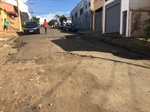 Foto mostra buracos que atrapalhavam motoristas
