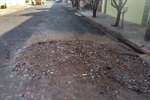 Rua das Orquídeas apresentava vários buracos abertos