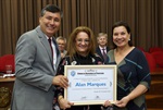 Câmara reverencia classe artística, na dança, música e artes plástica