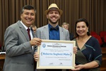 Câmara reverencia classe artística, na dança, música e artes plástica