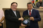 Entrega de moção de aplausos ocorreu na 51ª reunião ordinária