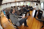 Anfiteatro do Pavilhão de Ciências Humanas da Esalq-USP recebeu a mesa-redonda, na tarde desta quinta-feira