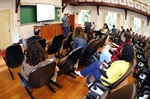 Anfiteatro do Pavilhão de Ciências Humanas da Esalq-USP recebeu a mesa-redonda, na tarde desta quinta-feira