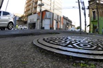 Nivelamento e manutenção de tampões podem garantir a segurança viária