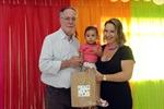 Escola Municipal de Educação Infantil "Olindo Rizzato Paschoal" promoveu confraternização na tarde desta quarta-feira