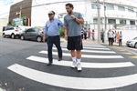 A tecnologia permite uma travessia mais segura ao pedestre com deficiência visual e maior consciência aos motoristas.