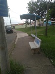 Usuários de ônibus solicitam instalação de lixeira