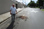 Tozão pede melhorias na rua Cornélio Pires, no bairro Paulicéia