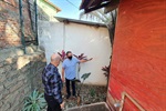 Vereador Laercio Trevisan Jr. (PL) e secretário Municipal de Obras, Paulo Sérgio Ferreira da Silva, visitaram “Barraco Frei Sigrist” 