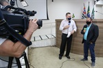 Zezinho Pereira, à direita, foi o entrevistado do programa "Primeiro Tempo", conduzido ao vivo na noite de ontem pelo jornalista Marcelo Bandeira (à esquerda) 