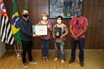 Entrega da Moção de Aplausos à equipe do Cerest