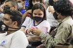 Alunas e alunos receberam informações sobre o câncer de mama